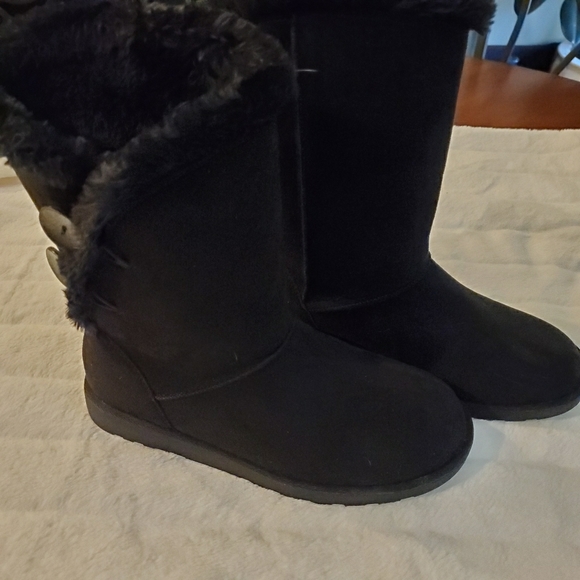 kohls | Shoes | Euc Black Snow Boots 85 